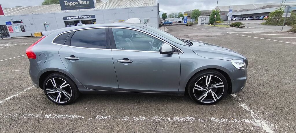 Volvo V40 2.0 T3 R-design Edition Hatchback Manua KV69RXP Grey #6