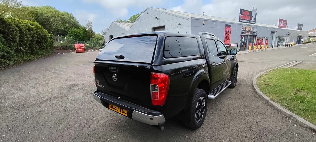 Nissan Navara 2.3 Dci Tekna Pickup Double Cab 4W SL20VOC Black #5