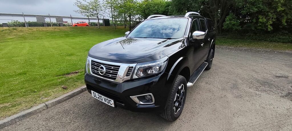 Nissan Navara 2.3 Dci Tekna Pickup Double Cab 4W Black