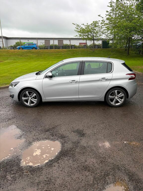 Peugeot 308 1.6 E-hdi Allure Hatchback Euro KW63TVJ Silver #2