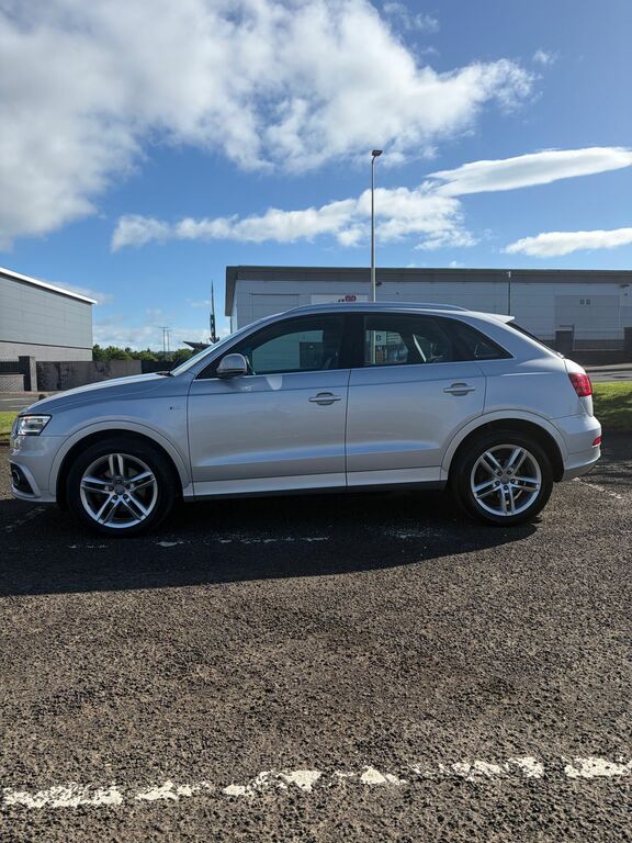 Audi Q3 2.0 Tdi 177 Quattro S Line S Tronic Black #2