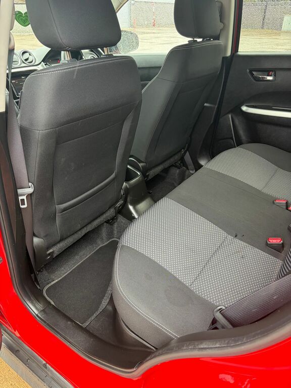 Suzuki Vitara Hatchback Black #11