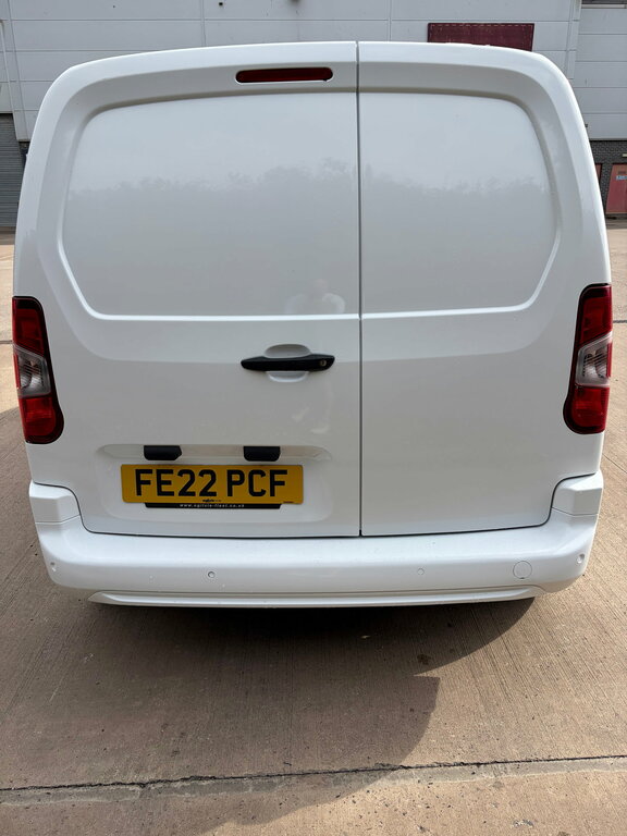 Vauxhall Combo 1.5 Turbo D 2300 Sportive Panel Van Man FE22PCF White #4