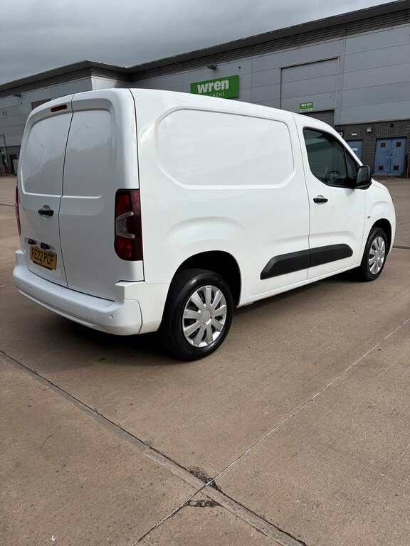 Vauxhall Combo 1.5 Turbo D 2300 Sportive Panel Van Man FE22PCF White #5