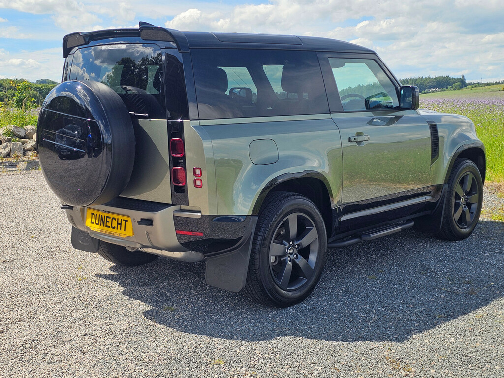 Land Rover Defender 90 X-dynamic Se White #15