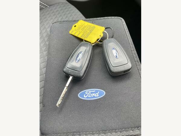 Ford C-Max 1.5 Tdci Titanium Powershift Blue #31