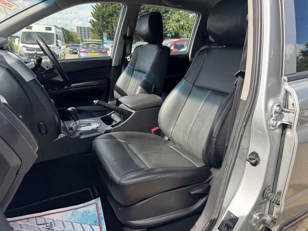 SsangYong Musso Se Black #14
