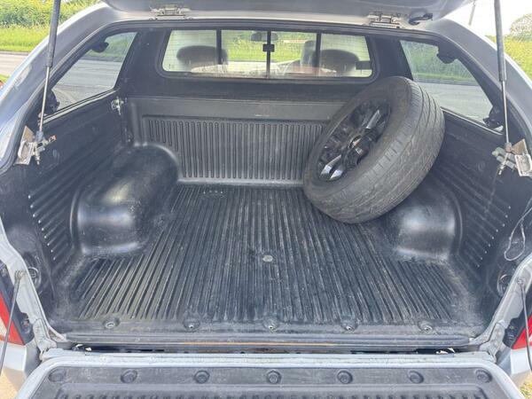 SsangYong Musso Se Black #36