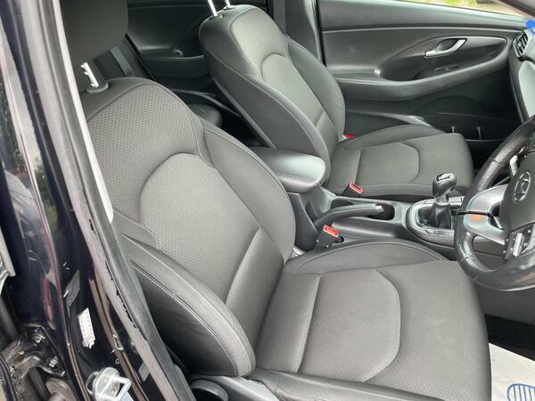 Hyundai I30  Beige #13