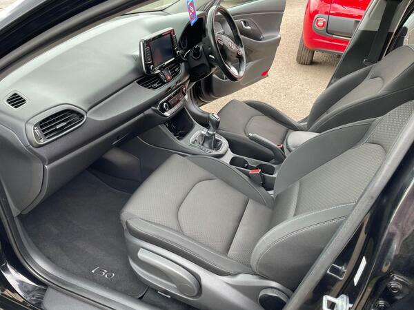 Hyundai I30  Beige #19