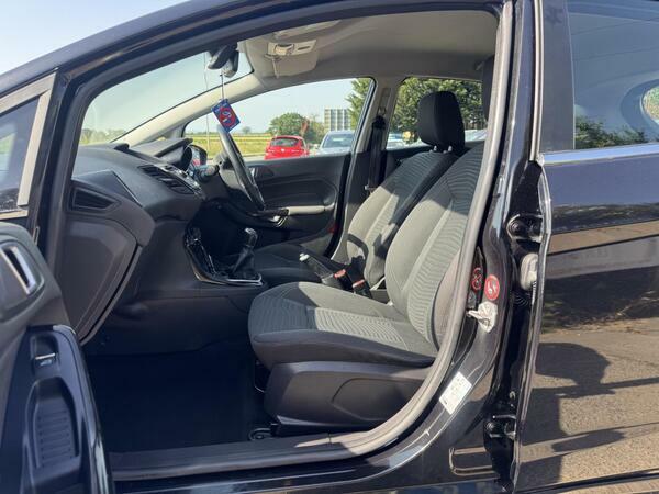 Ford Fiesta Fiesta Zetec White #10