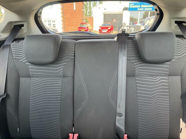 Ford Fiesta Fiesta Zetec White #25