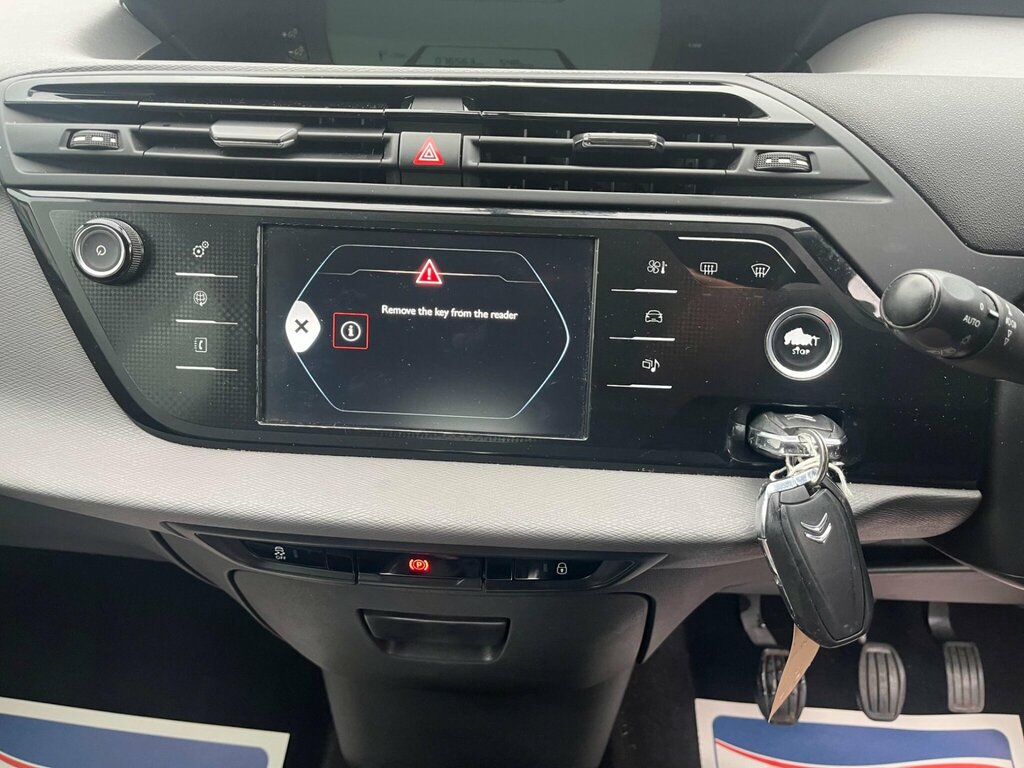 Citroen C4 Picasso Bluehdi Exclusive White #21