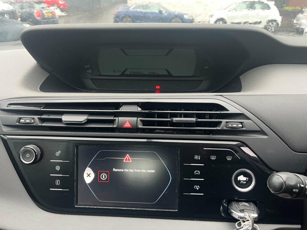 Citroen C4 Picasso Bluehdi Exclusive White #20