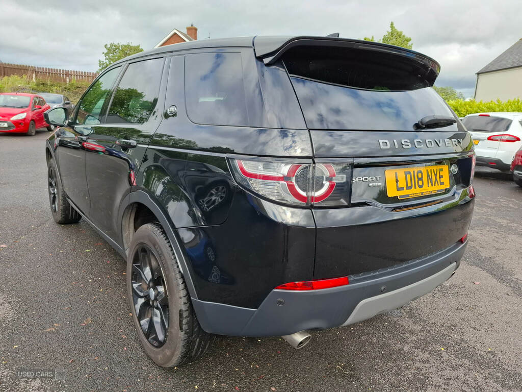Land Rover Discovery Sport 2.0 Td4 180 Hse Black #5