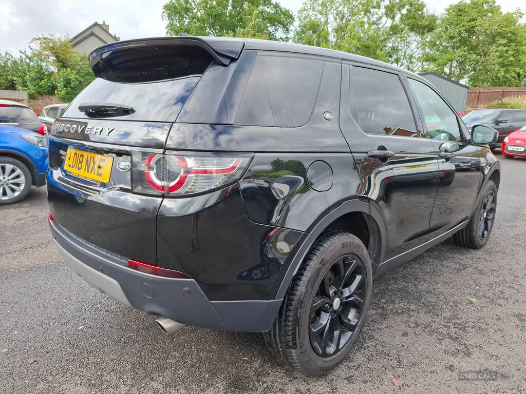 Land Rover Discovery Sport 2.0 Td4 180 Hse Black #6