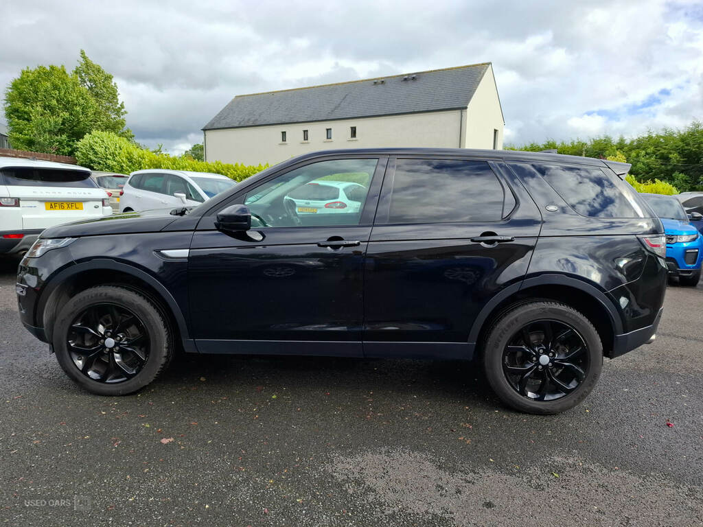 Land Rover Discovery Sport 2.0 Td4 180 Hse Black #4