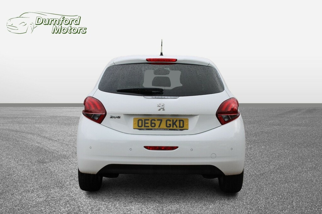 Peugeot 208 1.2 Puretech Allure White #5