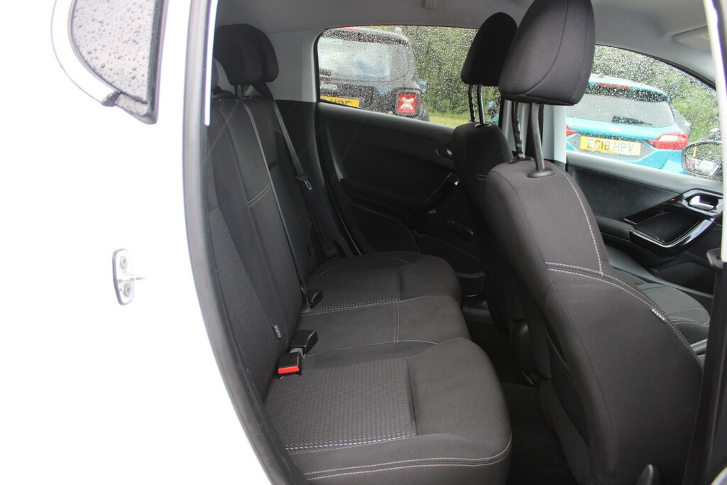 Peugeot 208 1.2 Puretech Active 82 Bhp Grey #41