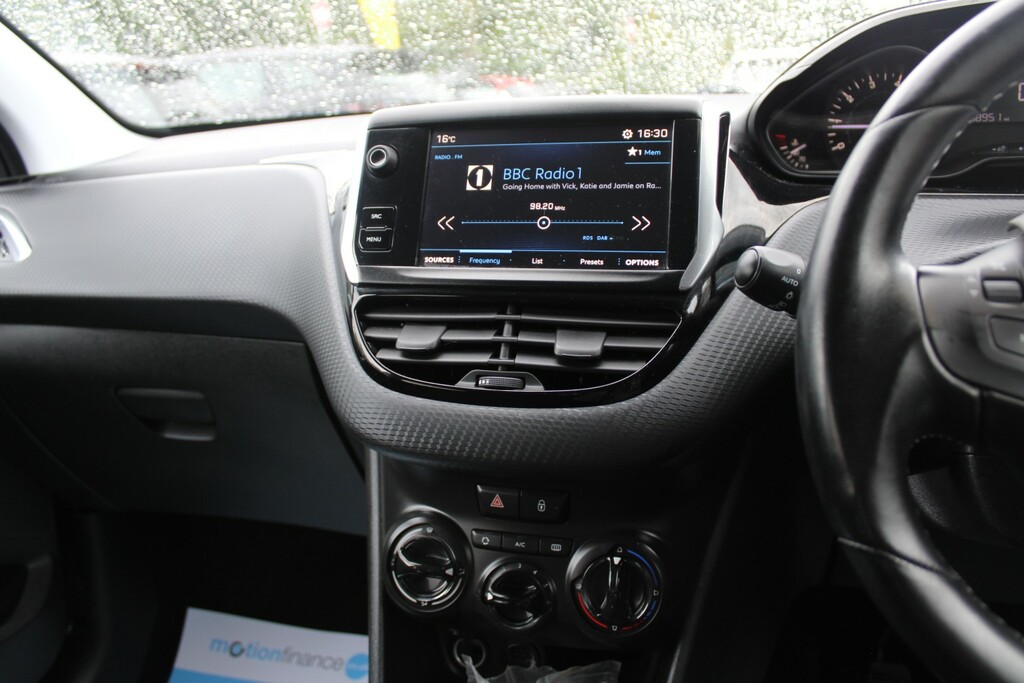Peugeot 208 1.2 Puretech Active 82 Bhp Grey #30