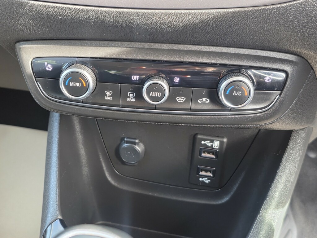 Vauxhall Crossland X 1.2T 110 Elite Nav Blue #31