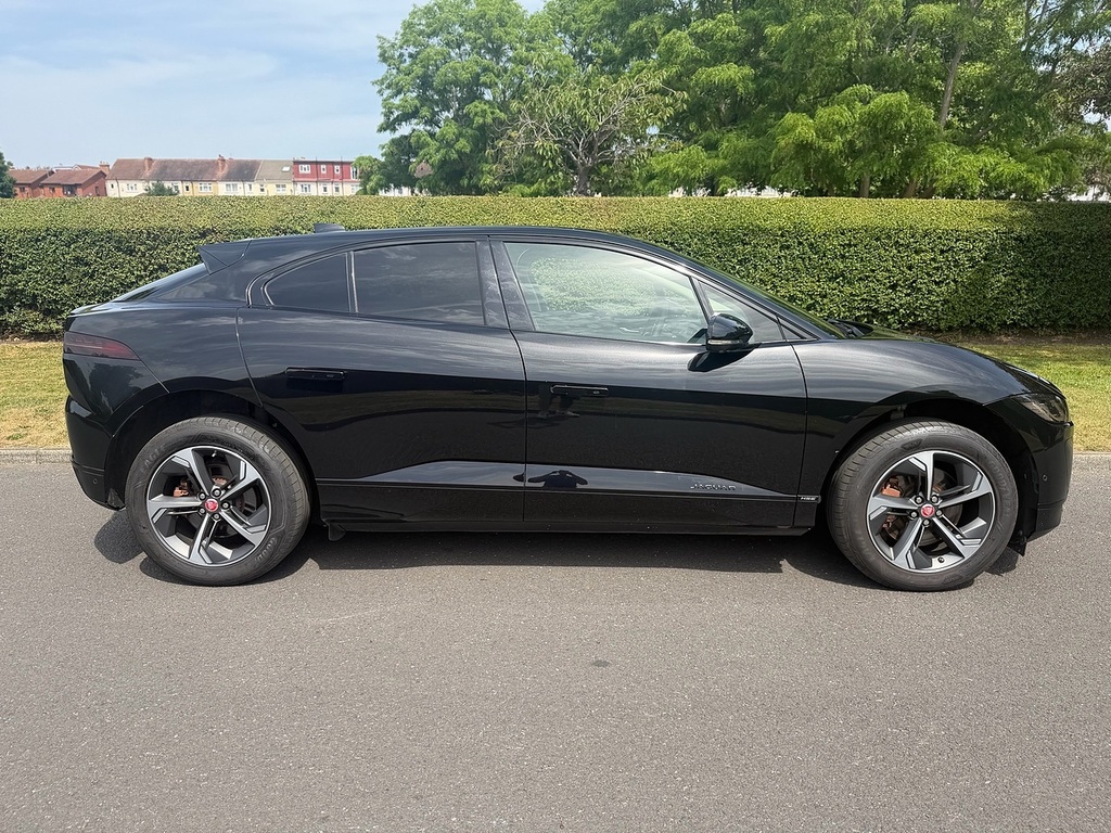 Jaguar I-Pace 400 Hse U3444 Ulez BN70OWU Black #2