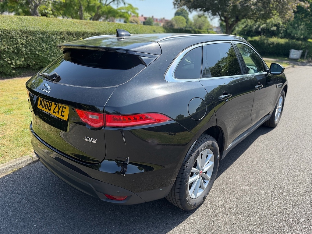Jaguar F-Pace D180 Prestige U3489 Ulez MD68ZYE Black #3