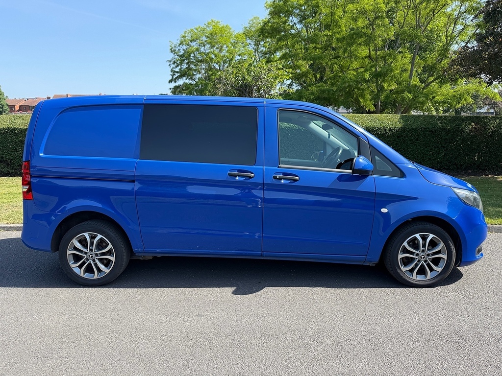 Mercedes-Benz Vito 114 Cdi Pure U3079 Ulez YH69WOB Blue #2