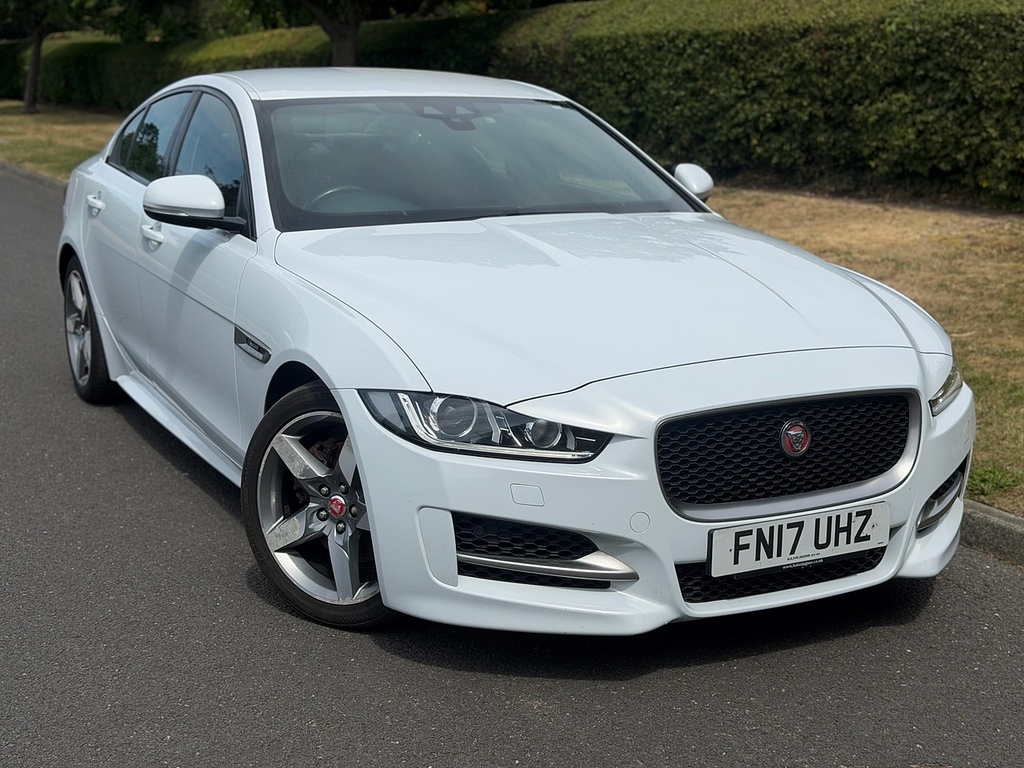 Jaguar XE D R-sport U3506 Ulez White
