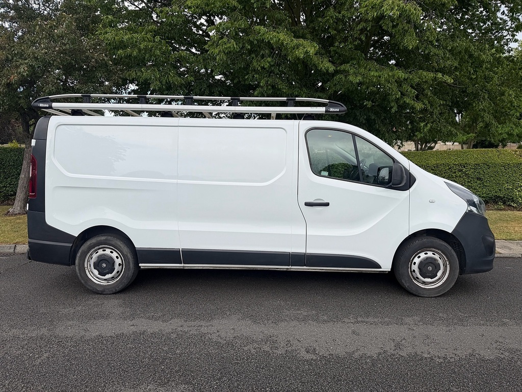 Vauxhall Vivaro Cdti 2900 U3510 Ulez White #2