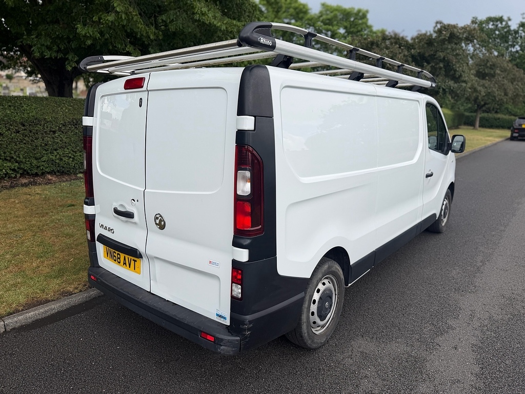 Vauxhall Vivaro Cdti 2900 U3510 Ulez White #3