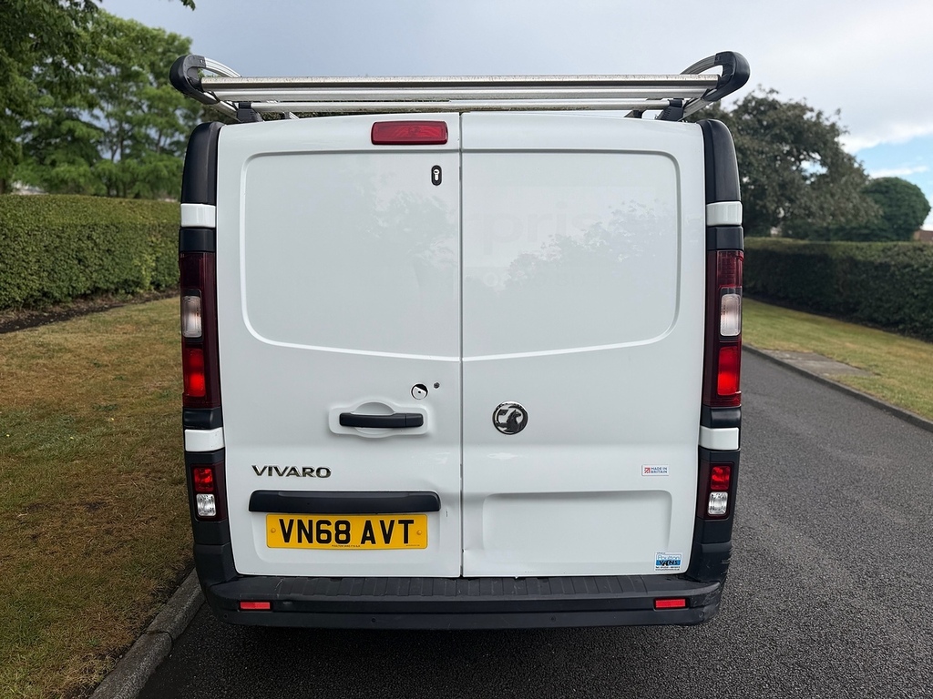 Vauxhall Vivaro Cdti 2900 U3510 Ulez White #5