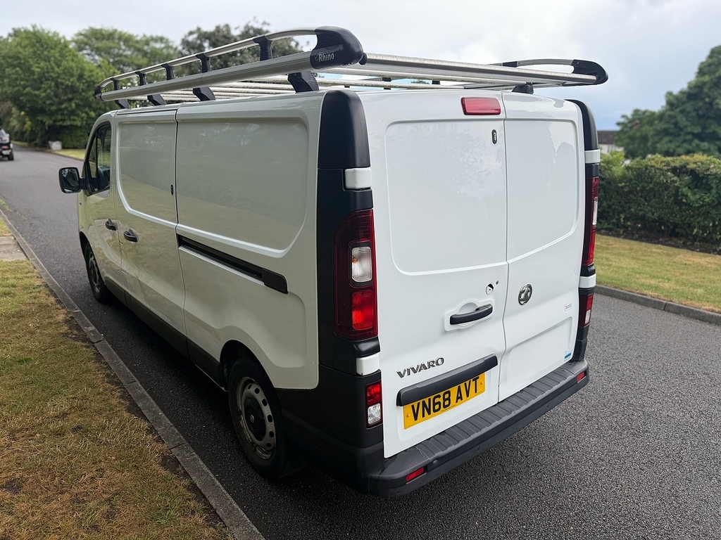 Vauxhall Vivaro Cdti 2900 U3510 Ulez White #6