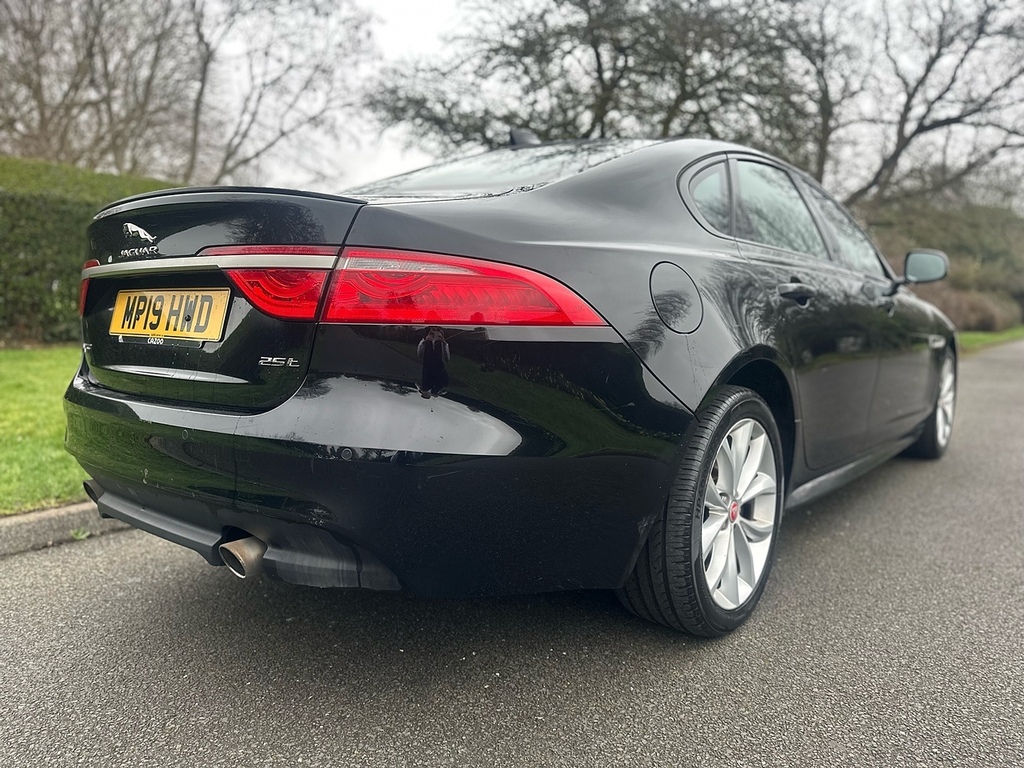 Jaguar XF I R-sport U3287 Ulez MP19HWD Black #4