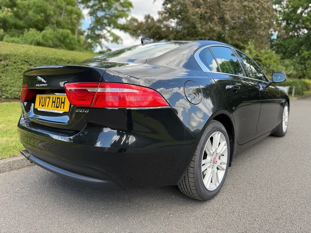 Jaguar XE D Prestige U3526 Ulez Black #4