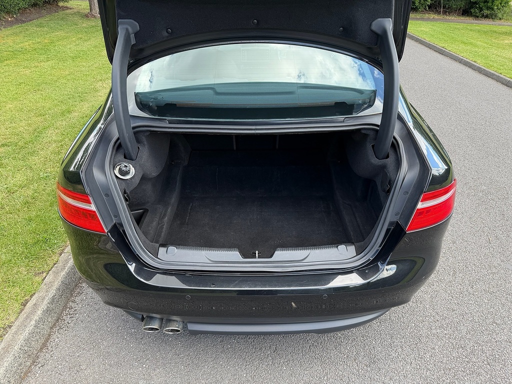 Jaguar XE D Prestige U3526 Ulez Black #6