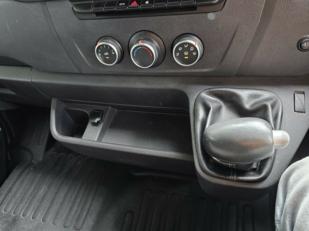 Renault Master 2.3L Business Blue #18
