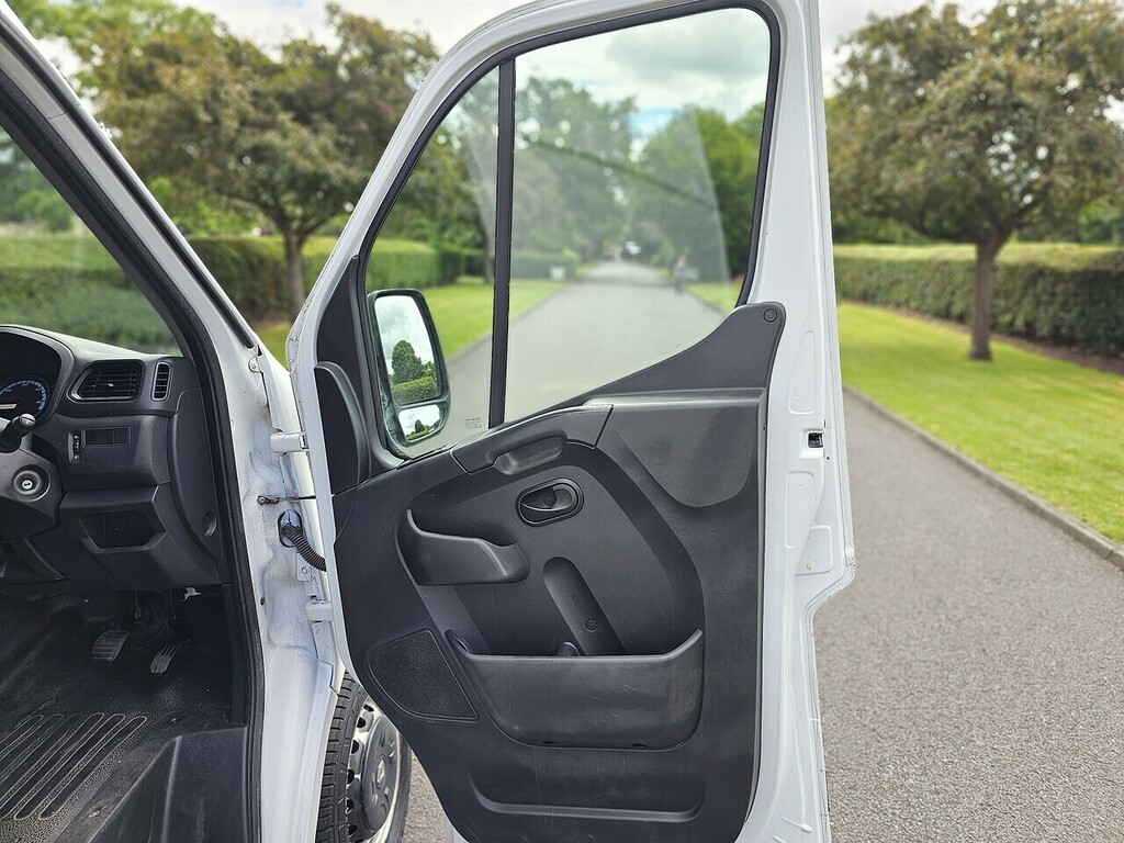 Renault Master 2.3L Business Blue #26