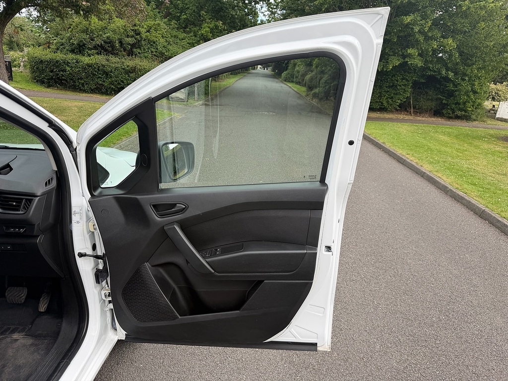 Renault Kangoo Ll21 90Kw 44Kwh Advance Safety Van White #22