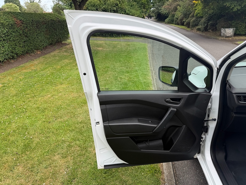 Renault Kangoo Ll21 90Kw 44Kwh Advance Safety Van White #21
