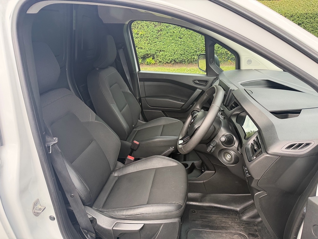 Renault Kangoo Ll21 90Kw 44Kwh Advance Safety Van White #20