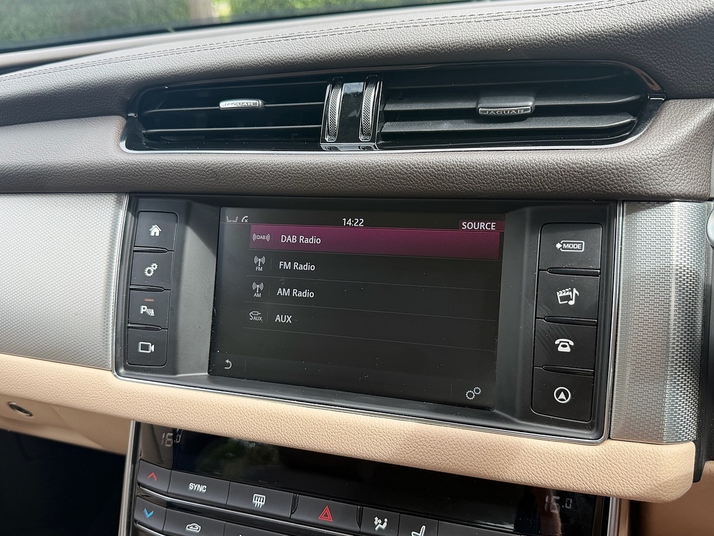Jaguar XF 2.0I 250 Portfolio Grey #51