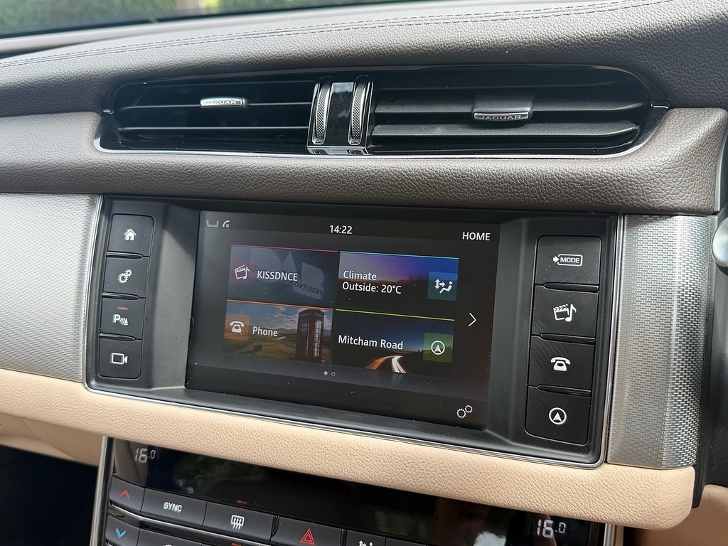 Jaguar XF 2.0I 250 Portfolio Grey #49