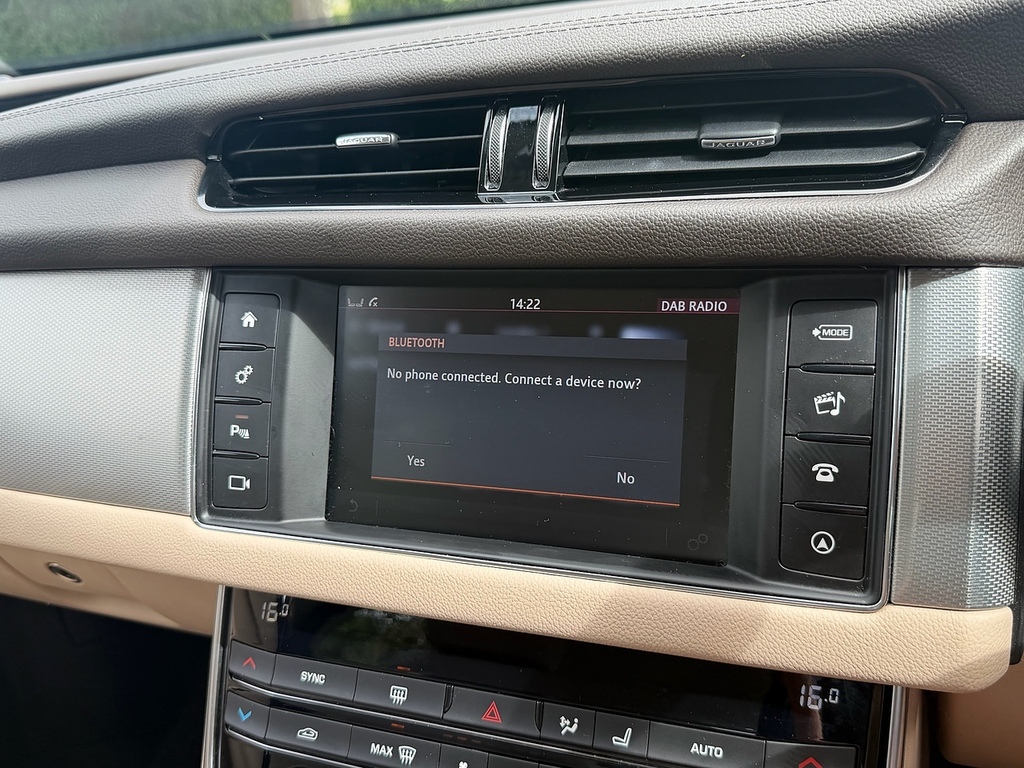 Jaguar XF 2.0I 250 Portfolio Grey #53