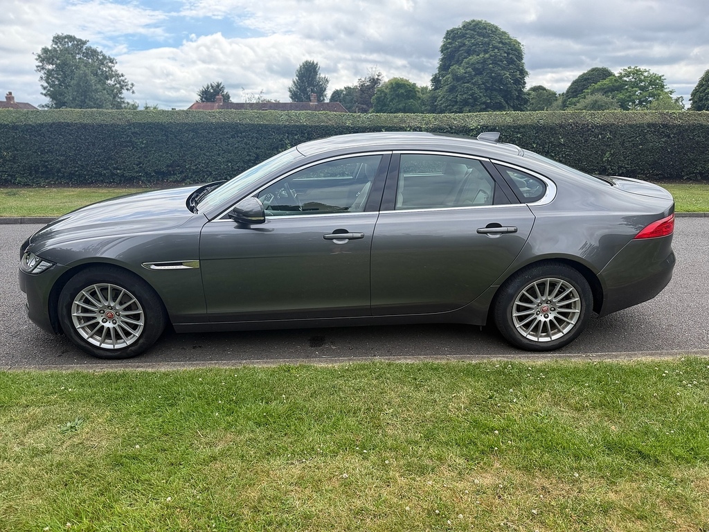 Jaguar XF 2.0I 250 Portfolio Grey #10