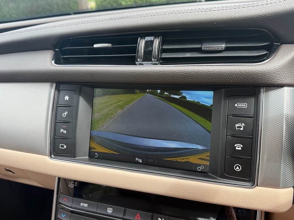 Jaguar XF 2.0I 250 Portfolio Grey #50