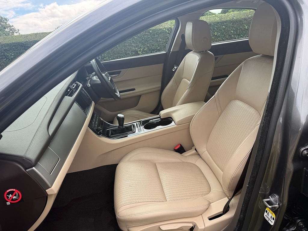 Jaguar XF 2.0I 250 Portfolio Grey #19