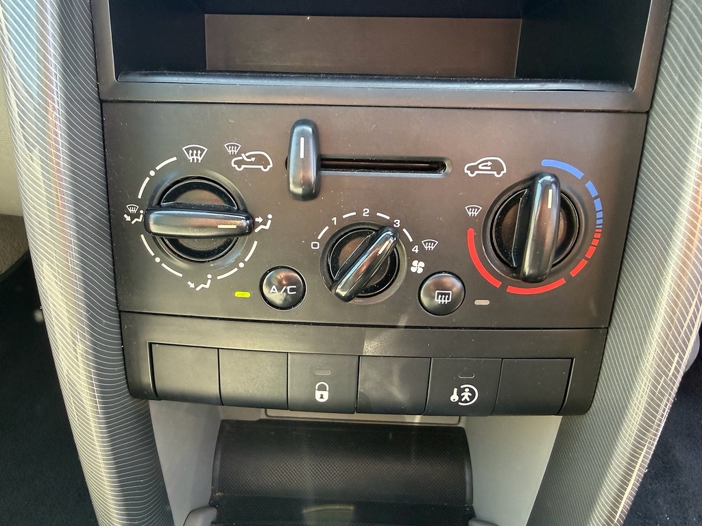 Peugeot 207 1.4 S Grey #22