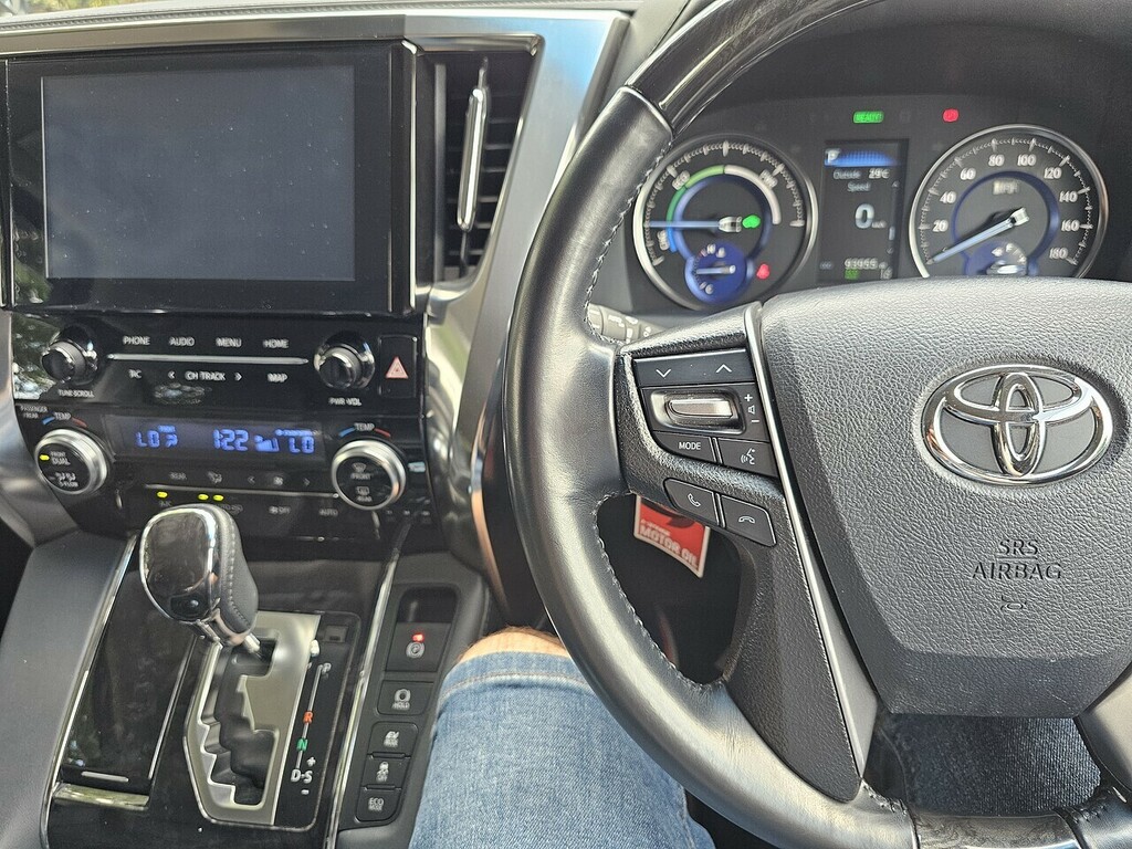 Toyota Vellfire 3.5 V6 White #50