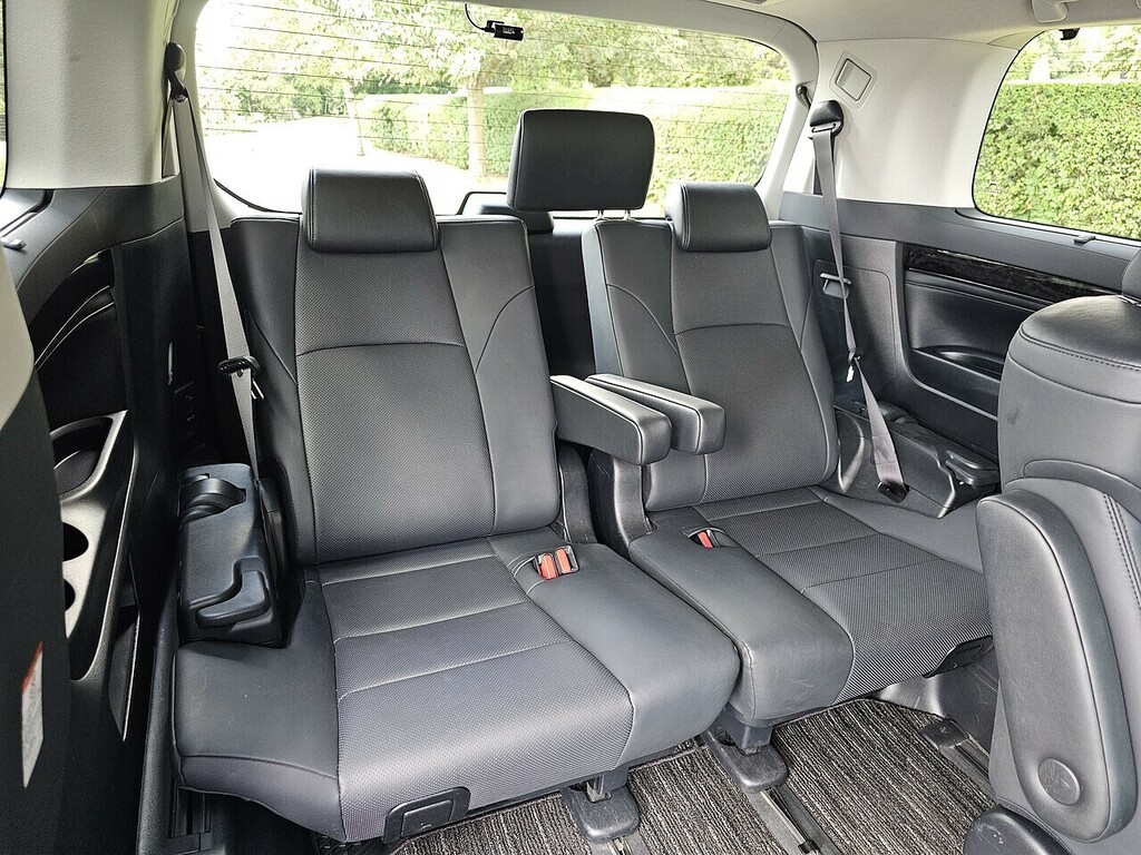 Toyota Vellfire 3.5 V6 White #23